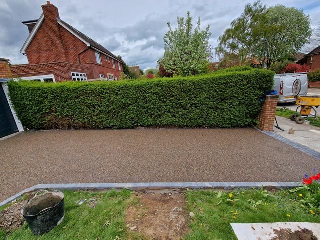 resin-driveway-installation-1-kireth-ai